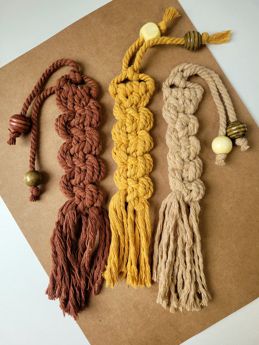 Bookmarks Macrame